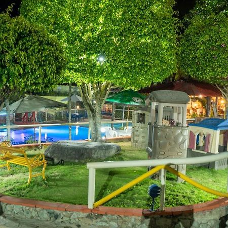 Jarabacoa River Club & Resort Bagian luar foto